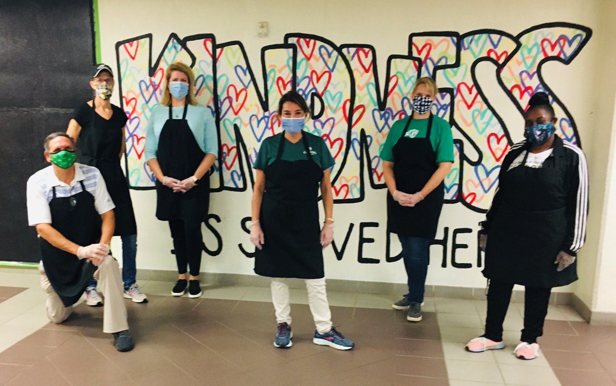 Gibbons Parents 💚💛 WE NEED YOU!
Looking for a way to serve the community? Consider joining other Gibbons parents at the Shepherd's Table Soup Kitchen as we serve there each and every MONDAY 8:30am - 12:15pm⬇️ Sign up below:
signupgenius.com/go/4090d4fa5aa…