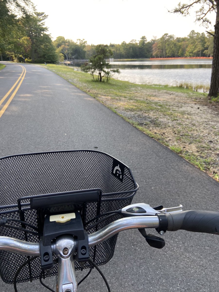 JoMarieHD's tweet photo. I had such a great weekend..being mindful, active, starting early, ending late…such full days! ☺️ Off for two more…and I still want to run around like a little kid. The more you move…the better you feel. 🚴‍♀️ #almost55 https://t.co/2C4bF23oQB