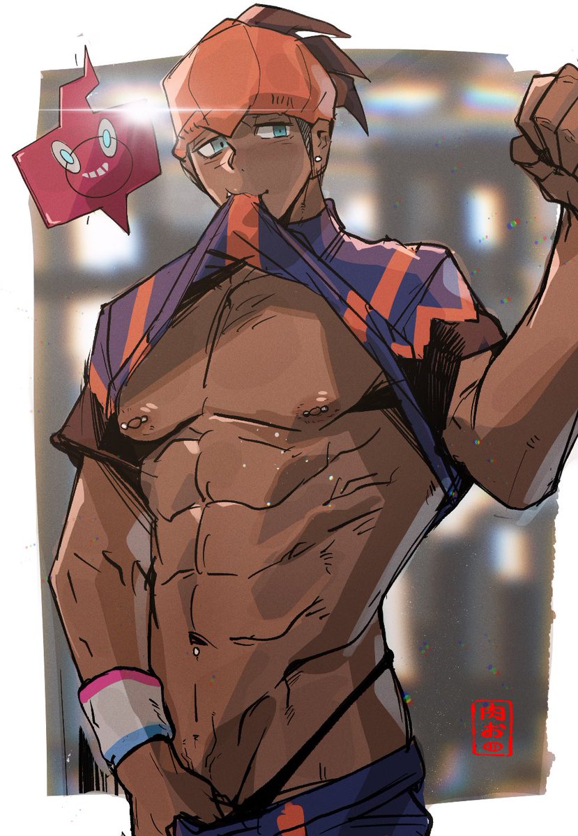 おおよその人が言ってますが、自分も彼はエッチな自撮りお兄さんだと思ってます
