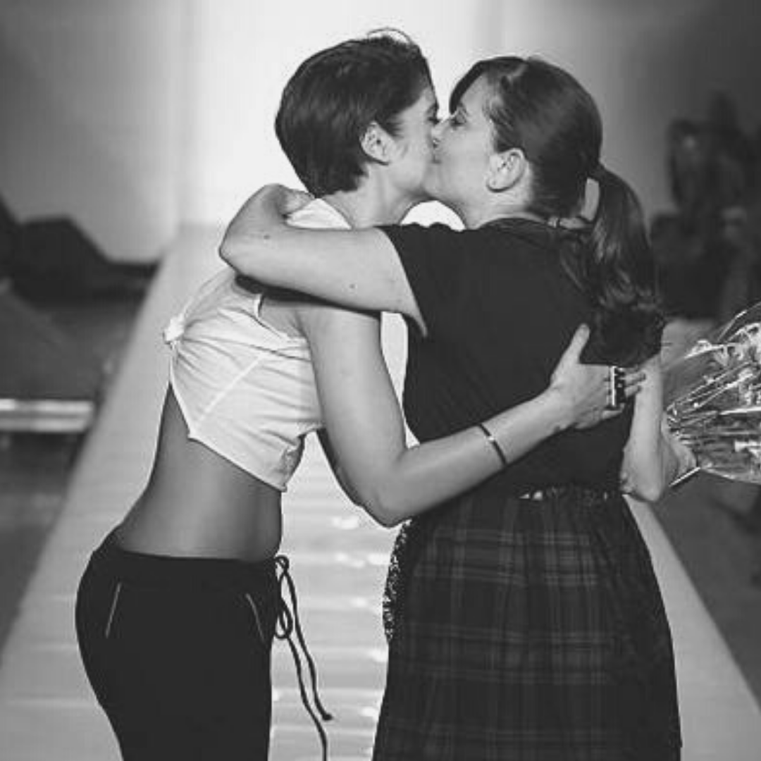 BoyMeetsGirlusa's tweet photo. One great show. Rest in peace Leah Labelle. 🖤
2013: "The Invasion" ⚡
Musical Performance: @leahlabelle
&
2012: "Money Can't Buy Happiness" 💸
In Connection To: #monopoly
#BOYMEETSGIRL #BOYMEETSGIRLUSA #NYFW ##LEAHLABELLE https://t.co/YY5verx1jb
