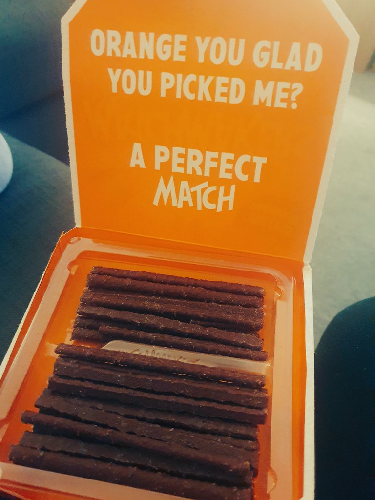 See I can do it... Find a perfect match 🧡 #matchmakers #singlemumsclub #chocolatetreat