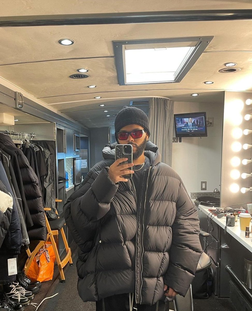 he invented mirror selfies