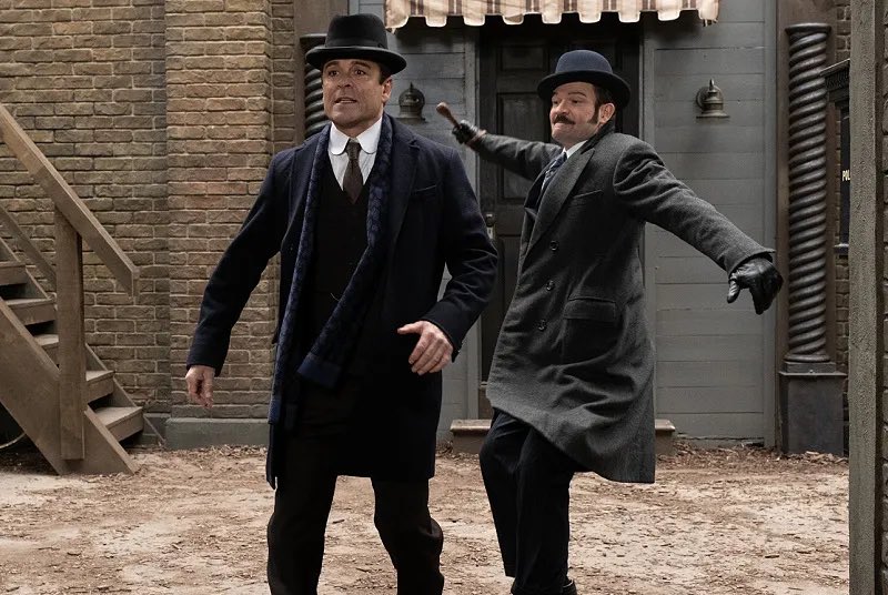 #MurdochMondays are BACK starting tonight at 8pm on @cbc! Don’t miss the season 15 premiere of #MurdochMysteries tonight! 🎩