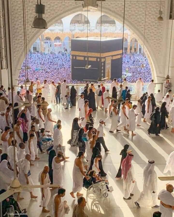 وإني يا الله أرغبُ بعمرة ، أغسل بها روحي ، اللهم بلغني مكة ❤️