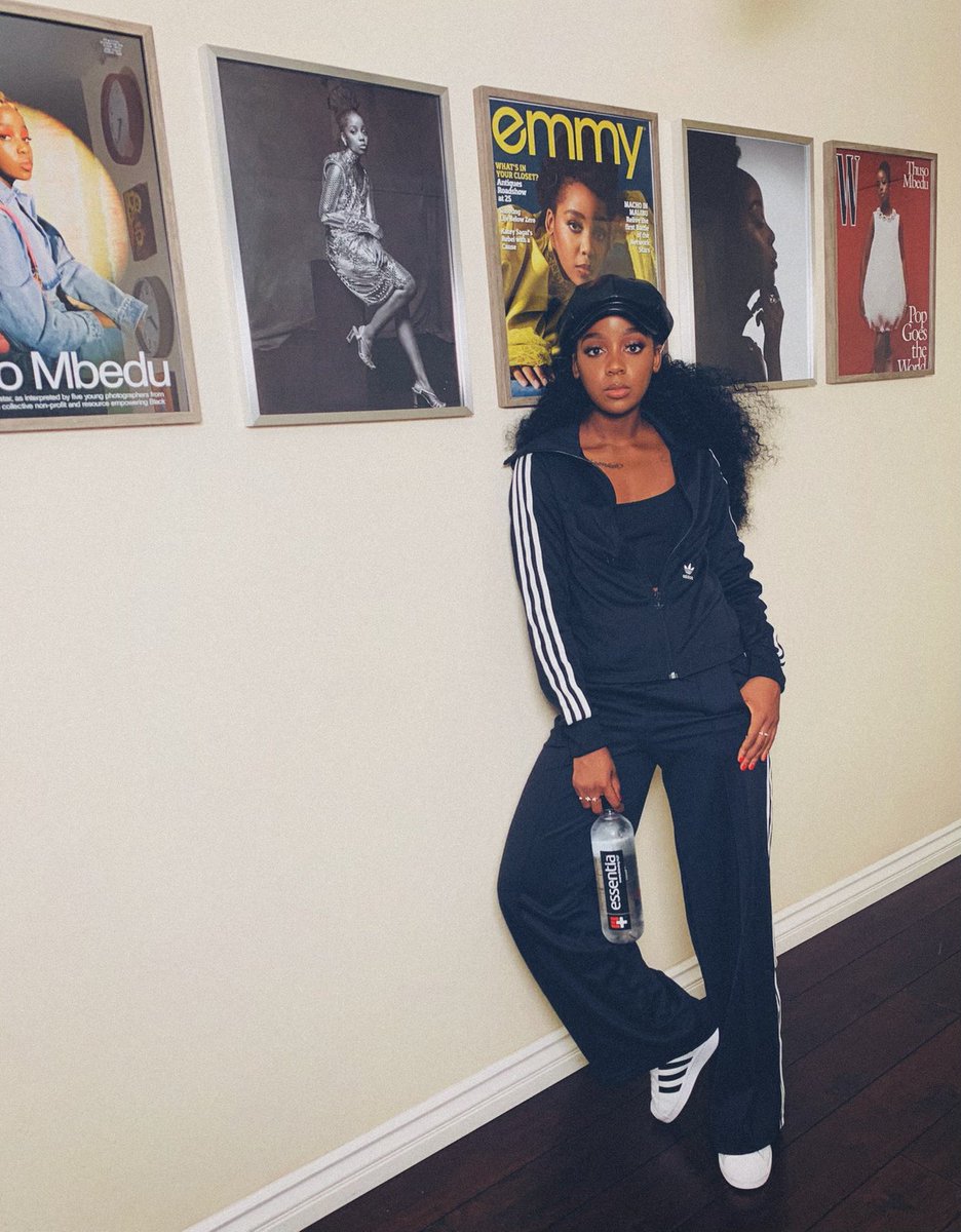 ThusoMbedu's tweet image. Drink water and mind the business that’s minding you 😶🥸🤣

#essentiapartner