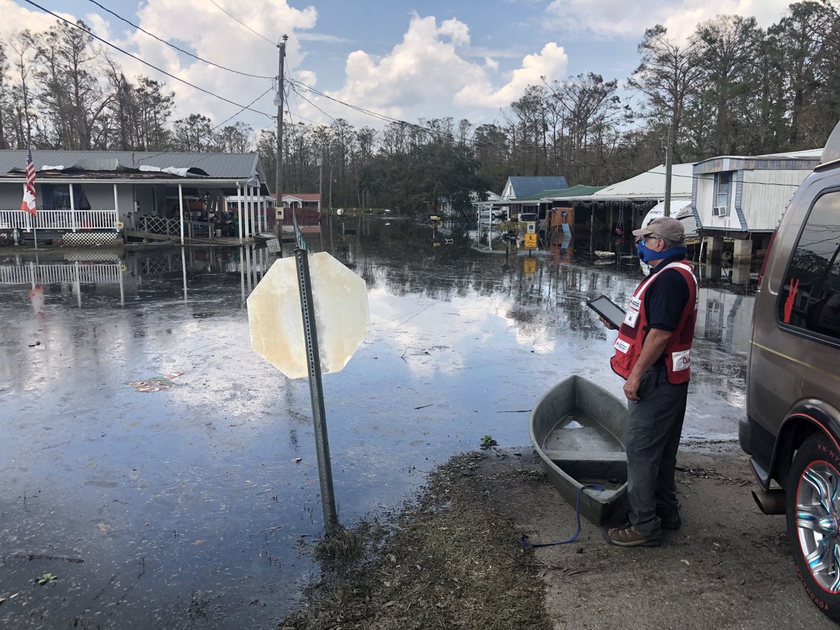 joysquier's tweet image. Honored to meet many of the 800 #RedCross volunteers who left families to go to Louisiana for Ida.They dedicate their souls to this work. Damage widespread, heat oppressive, power outages remain. We need more volunteers Work not easy, but rewards abound. RedCross.org/volunteer