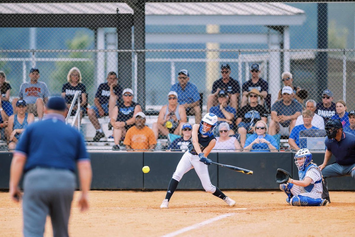 DMACCsoftball tweet picture