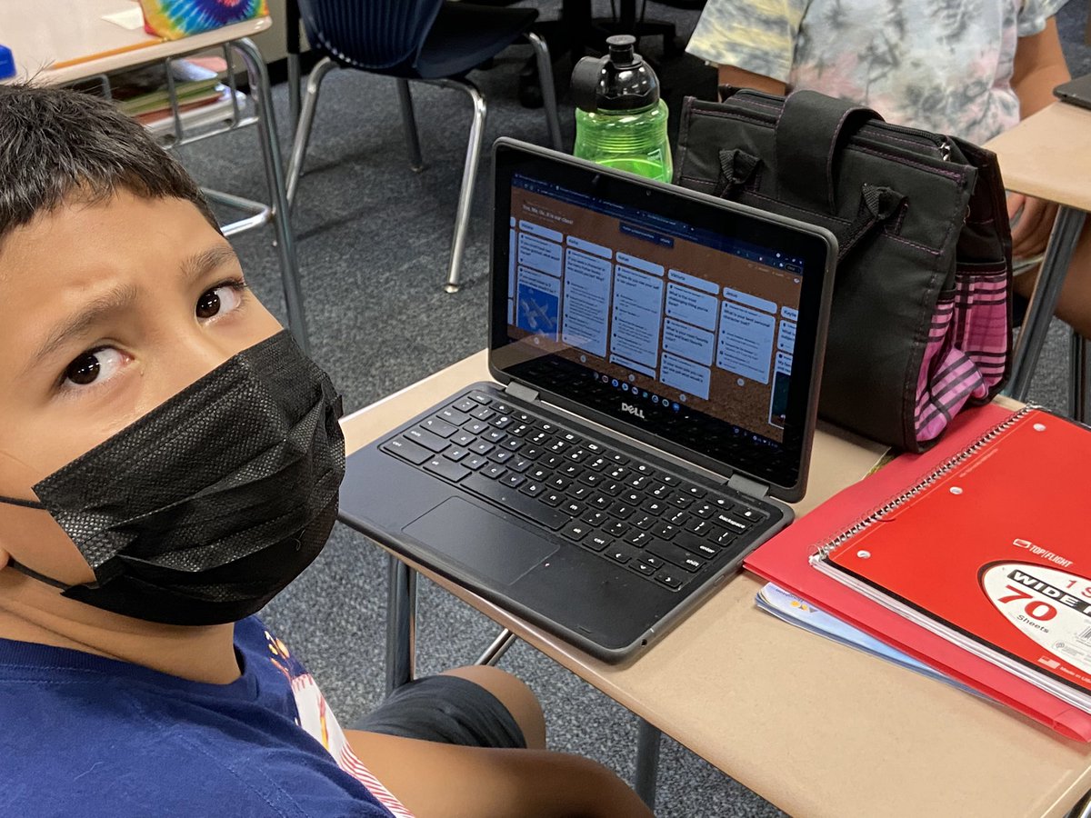vandesampel77's tweet photo. Starting the day- #Ss walk in #engaged checking @padlet diving into a #book working on a #prewrite #brainstorming on a @Mentimeter @HanoverHuskies https://t.co/cexVD7CCY7