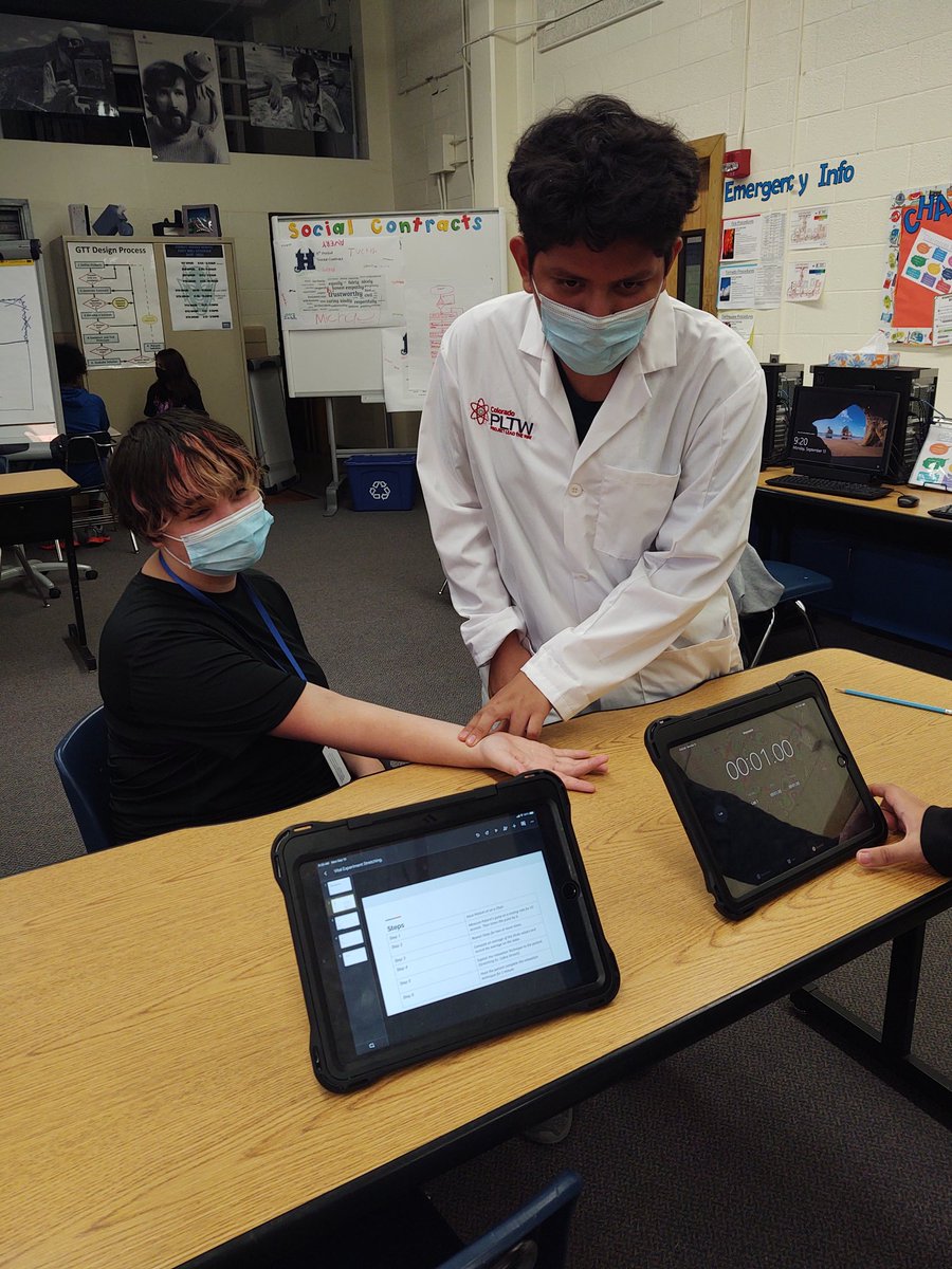hadleypltw's tweet photo. Medical Detective students perform their relaxation lab to see if they can lower your heart rate with their relaxation experiment? Thanks Ms. Evans, Ms. Bennett and Ms. Howard for being our patients today! #HadleyRocks #KSPLTW #WPSIgniteLearning https://t.co/Km2Ltz1trd
