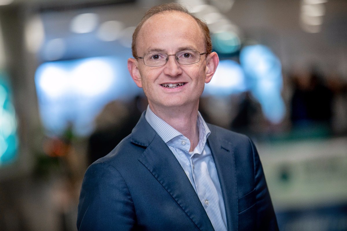 Gefeliciteerd @martijnvdsteen met je benoeming tot lid van de <a href="/raadRVS/">Raad voor Volksgezondheid & Samenleving</a>. Martijn is verbonden als bijzonder hoogleraar Bestuurskunde aan het Departement Bestuurskunde en Sociologie <a href="/erasmusuni/">Erasmus University</a> &amp; is adjunct-directeur <a href="/NSOBDenHaag/">NSOB</a>