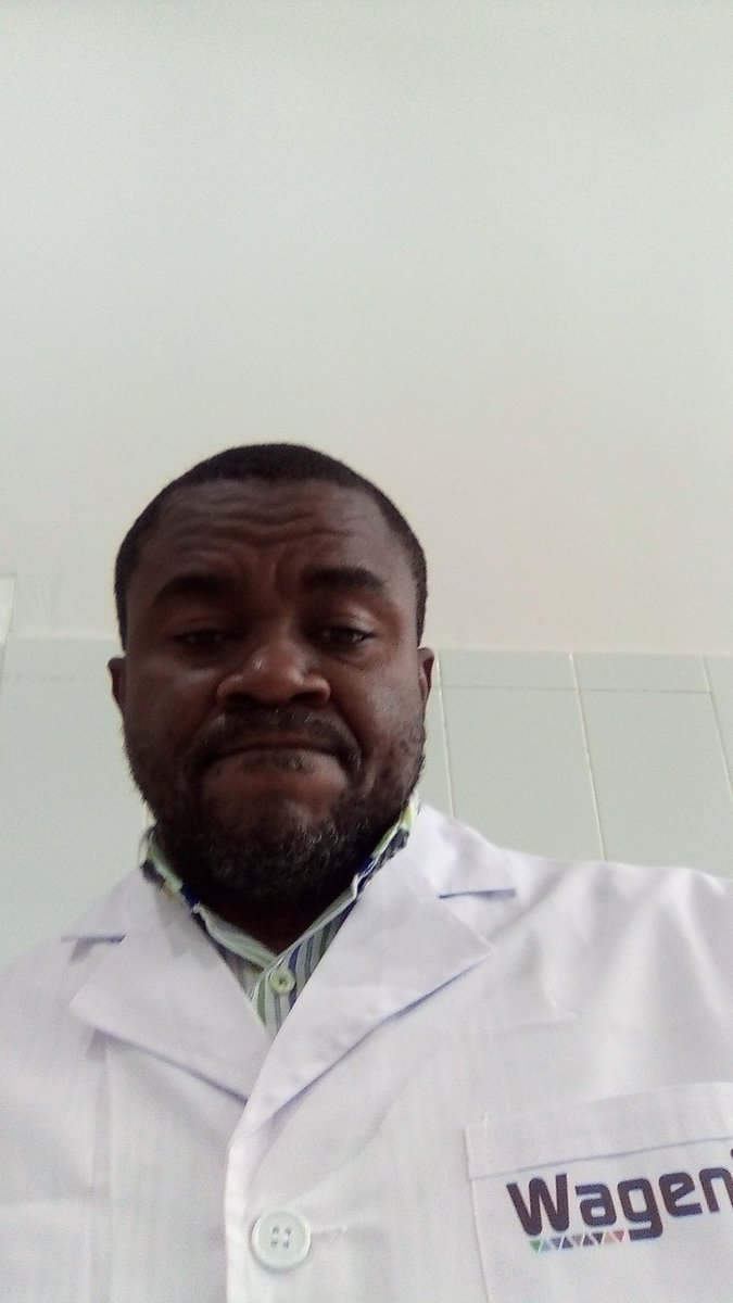 toko_nzuzi's tweet photo. J'apporte ma contribution pour l'émergence de notre pays.... travaillons main dans la main au lieu de toujours critiquer. 
Le pays a besoin de nous TOUS. 🙏 https://t.co/i70tFdLhIH