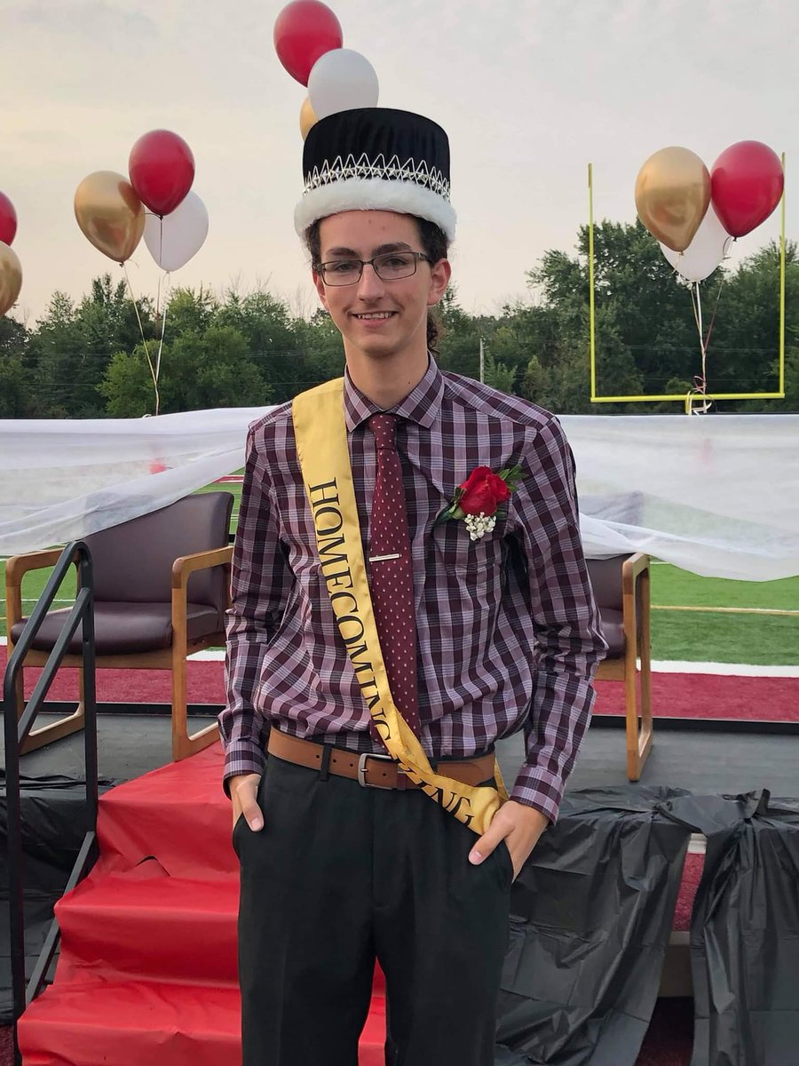 AndreaGussie94's tweet photo. All Hail King Maxwell!
Congrats to Speech Team member, Maxwell Duffy who is the 2021 MCHS Homecoming King! @MCHSSpeech https://t.co/8rYmzoxAeY