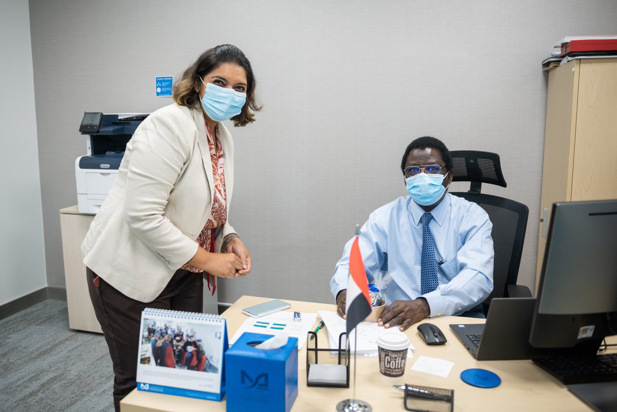 MBRUniversity's tweet photo. We always start #HcSimWeek21 on a sweet note. A special thank you to everyone who joined us, thanks for being part of our community 🧁

#MBRU https://t.co/WfGV36PZzd