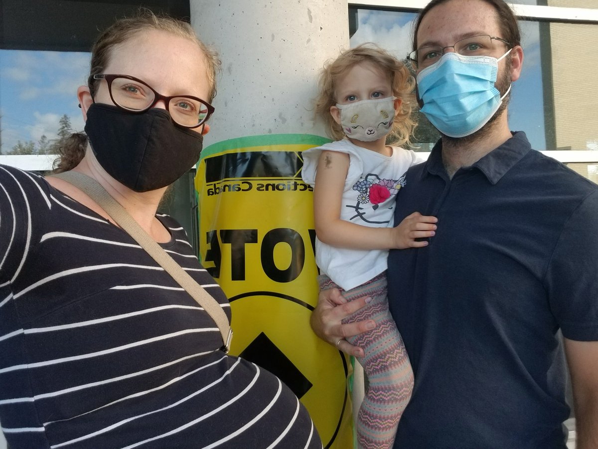 reykia's tweet photo. Voted! My criteria: the Party &amp; local candidate with the most ambitious plan on climate change. Because with 1m+ species, 1b+ people &amp; my children at risk, nothing else *really* matters. 
#Elxn44 #ActOnClimate https://t.co/Brt1Jh6oF7