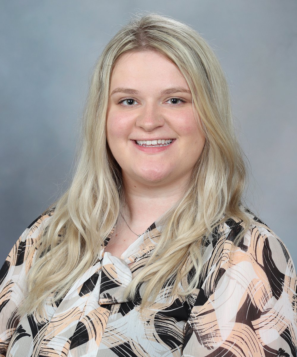 #meetthestudentmonday Name: Kelly Williams Program: Pharmacy Internship Campus: MN Class of: 2022 Plans after graduation? I would like to pursue a post-graduate year 1 residency. @MayoPharmRes