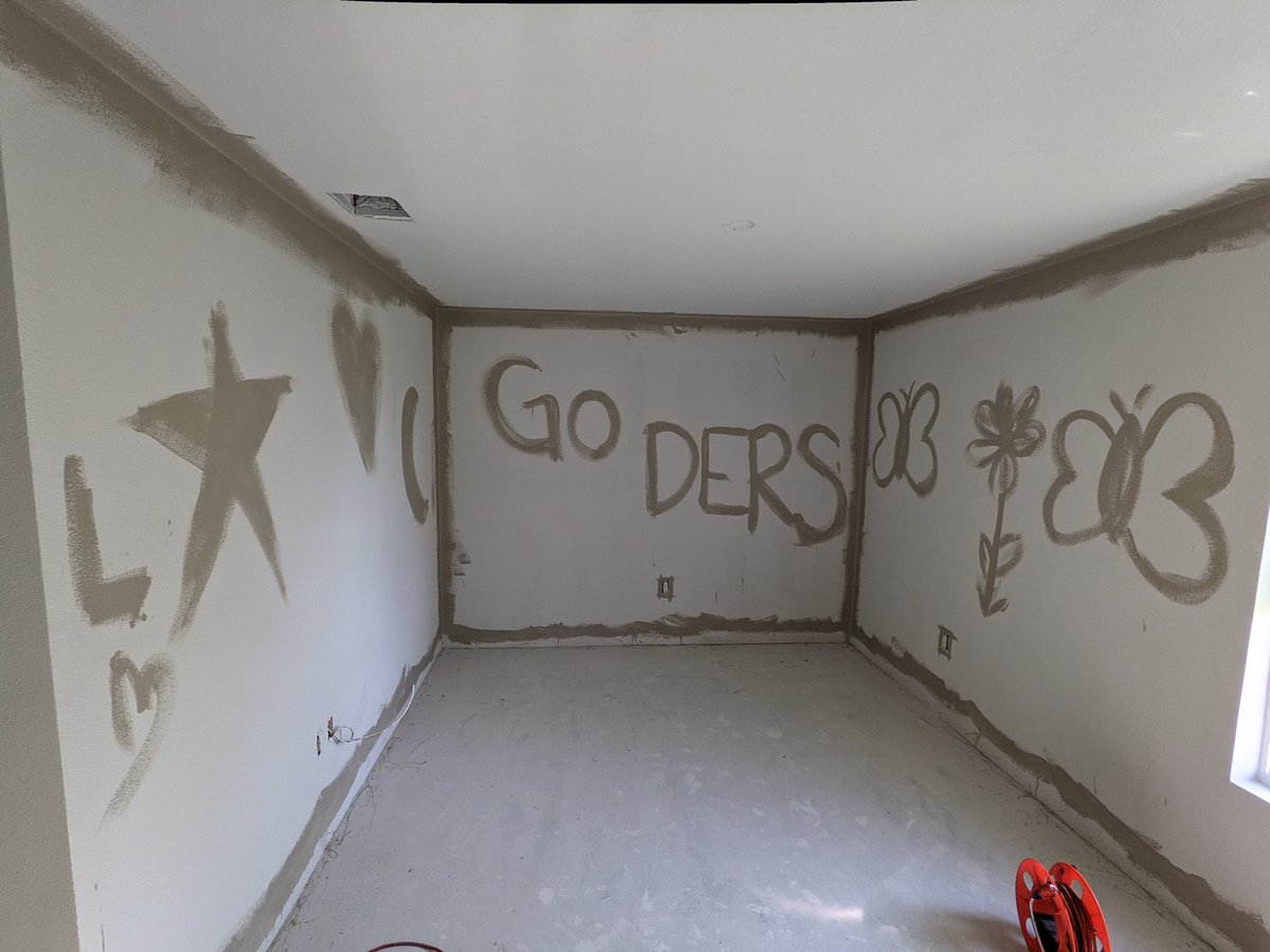 We shared our hearts with <a href="/HFHofCorpus/">Habitat For Humanity Corpus Christi</a> this past weekend. Thank you for allowing us to be a part of something so special! @chadwick_royce