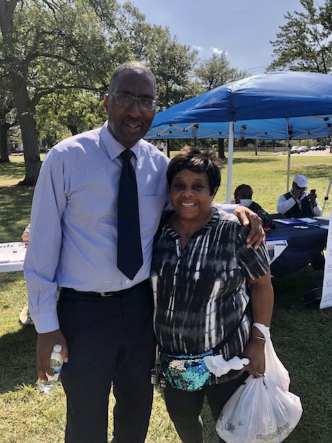 zachreed12's tweet photo. This weekend was jammed packed with festivals, picnics, live entertainment…something for entire the family. I enjoyed meeting with many of you this weekend and sharing my heart for this city.
#GethsemaneBaptistChurch #GrandparentsDay
#ZackforCle https://t.co/QgrhWMP0TO