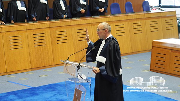 The Judge elected in respect of Belgium, Frédéric Krenc, was sworn in on 13 September 2021. 
Composition of the Court: bit.ly/3ejo1jo
#ECHR #CEDH #ECHRjudges