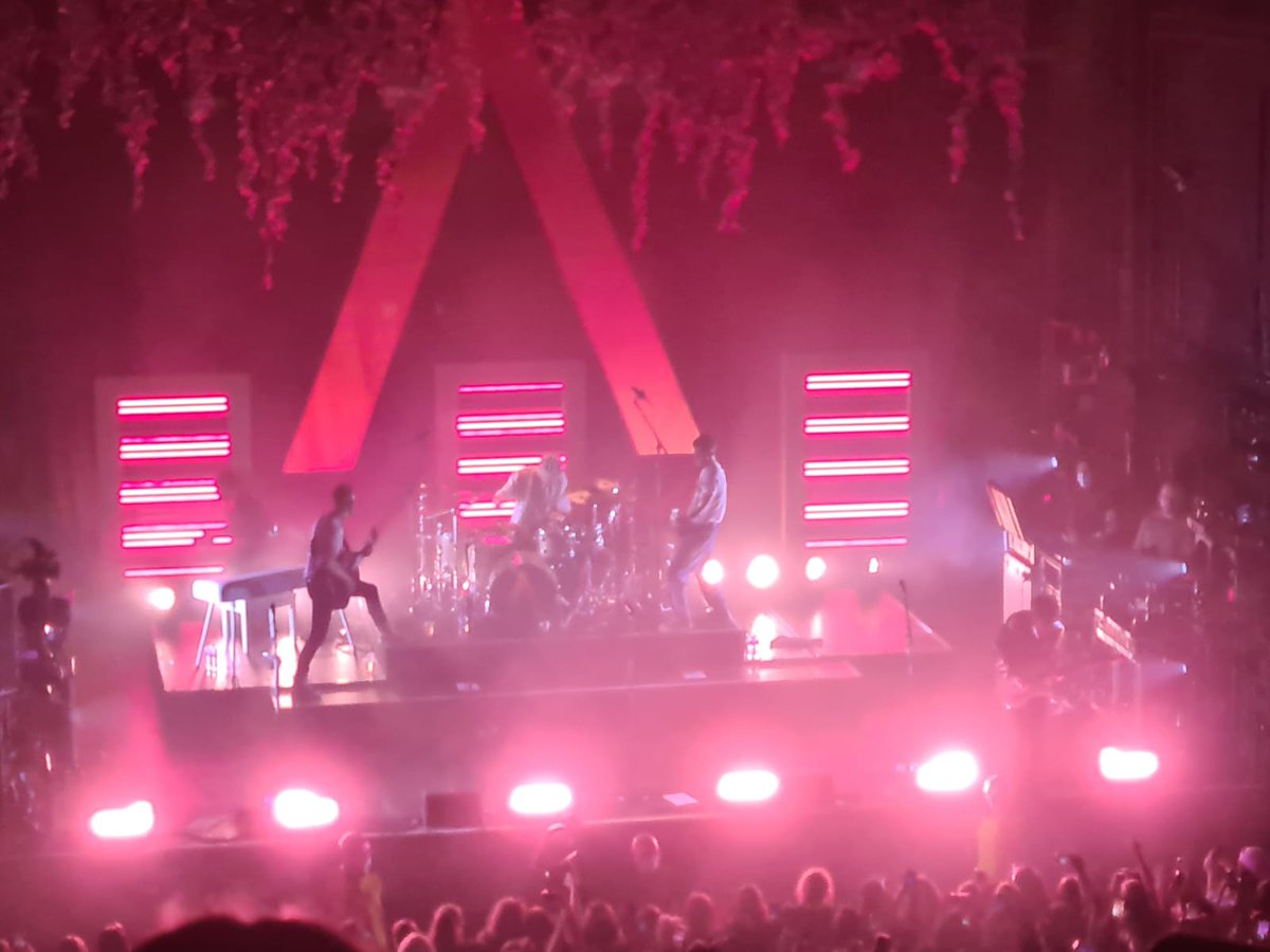 Lucy (@lucytheloopster) on Twitter photo Last night was INSANE, so glad I got last minute tickets! <a href="/TheVampsJames/">James Brittain-McVey</a> <a href="/TheVampsTristan/">Tristan E</a> <a href="/TheVampsBrad/">Bradley Simpson</a> <a href="/TheVampsCon/">Connor Ball</a> <a href="/TheVampsband/">The Vamps</a> Last night was INSANE, so glad I got last minute tickets! <a href="/TheVampsJames/">James Brittain-McVey</a> <a href="/TheVampsTristan/">Tristan E</a> <a href="/TheVampsBrad/">Bradley Simpson</a> <a href="/TheVampsCon/">Connor Ball</a> <a href="/TheVampsband/">The Vamps</a>