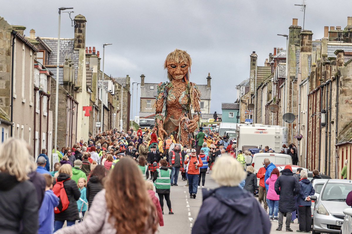 FindhornBayArts's tweet photo. STORM
Thank you so much to everyone who came out to see STORM in Burghead on Saturday. Around 2,000 people braved the rain to give her a warm welcome.
More pics and shout outs to follow - for now THANK YOU SO MUCH!
#SourceToSea #YCW2021 #STORM21 #MakingCreativeThingsHappen https://t.co/qktokfXv0n