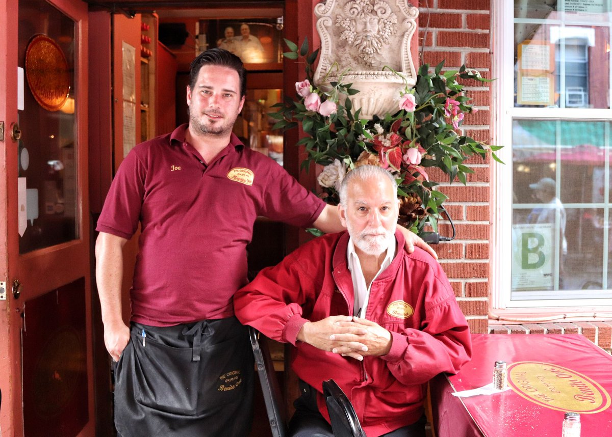 TMCNEWS's tweet photo. My good old friend, Joey, stand’s with owner, Nick Barri, outside. #BenitoOne is one of my favorite Italian Restaurants around, as much for the people as for the delicious food. Truly Authentic. #nyc #italian #italianfoo #classact #newyorkcity #foodie https://t.co/SeefIdFkVp
