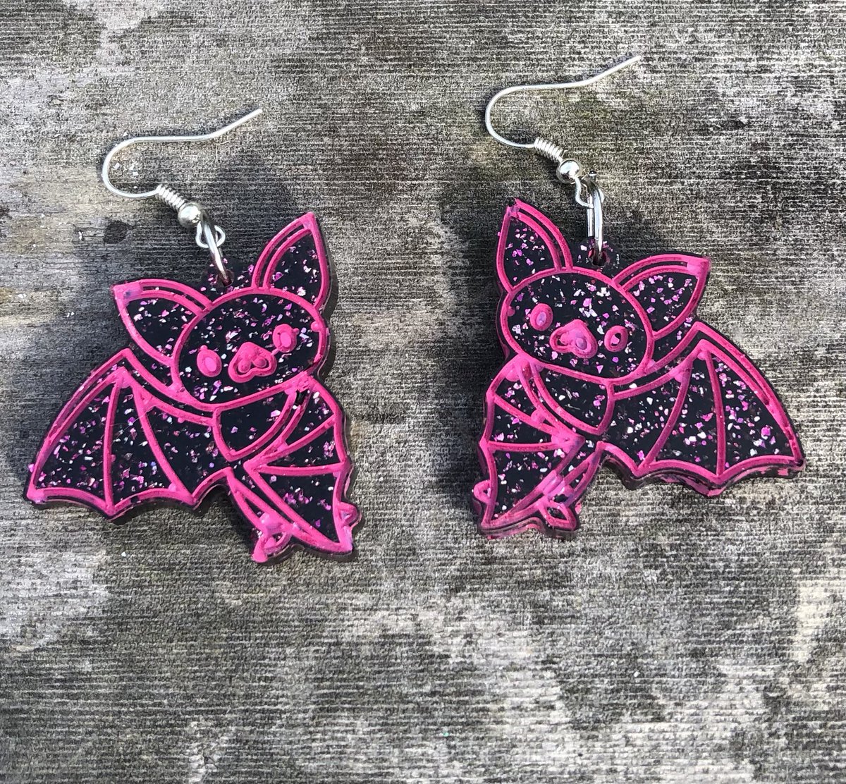 NWAngelArts's tweet photo. Just a little sneak peek of what’s coming THIS Saturday at 1pm PST!🦇💓 https://t.co/nTbd0DXdTy