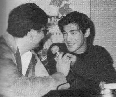 왕가위가 금성무 예뻐해서 타락천사 때도 염색해서 오니까 특별 스토리도 넣어주고 한 거 이해 감 무군 중경삼림 찍고 영화 촬영이 재밌단 걸...