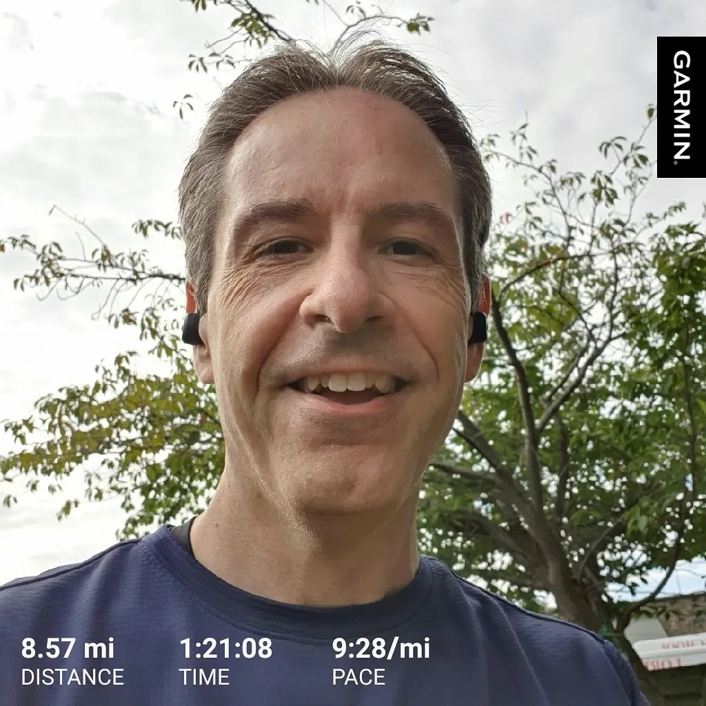 TimBonner1973's tweet photo. 8 5 miles to Dalkeith and back. Easy pace all the way. Legs were quite tired towards the end of the run. Had a bit of cramp in my legs this afternoon! Sane again tomorrow..
#stravauk #garminuk #scottishrunning #asics #runningdad #runningfathers #runnerdad #runnersofinstagr… https://t.co/utfrYrk84w