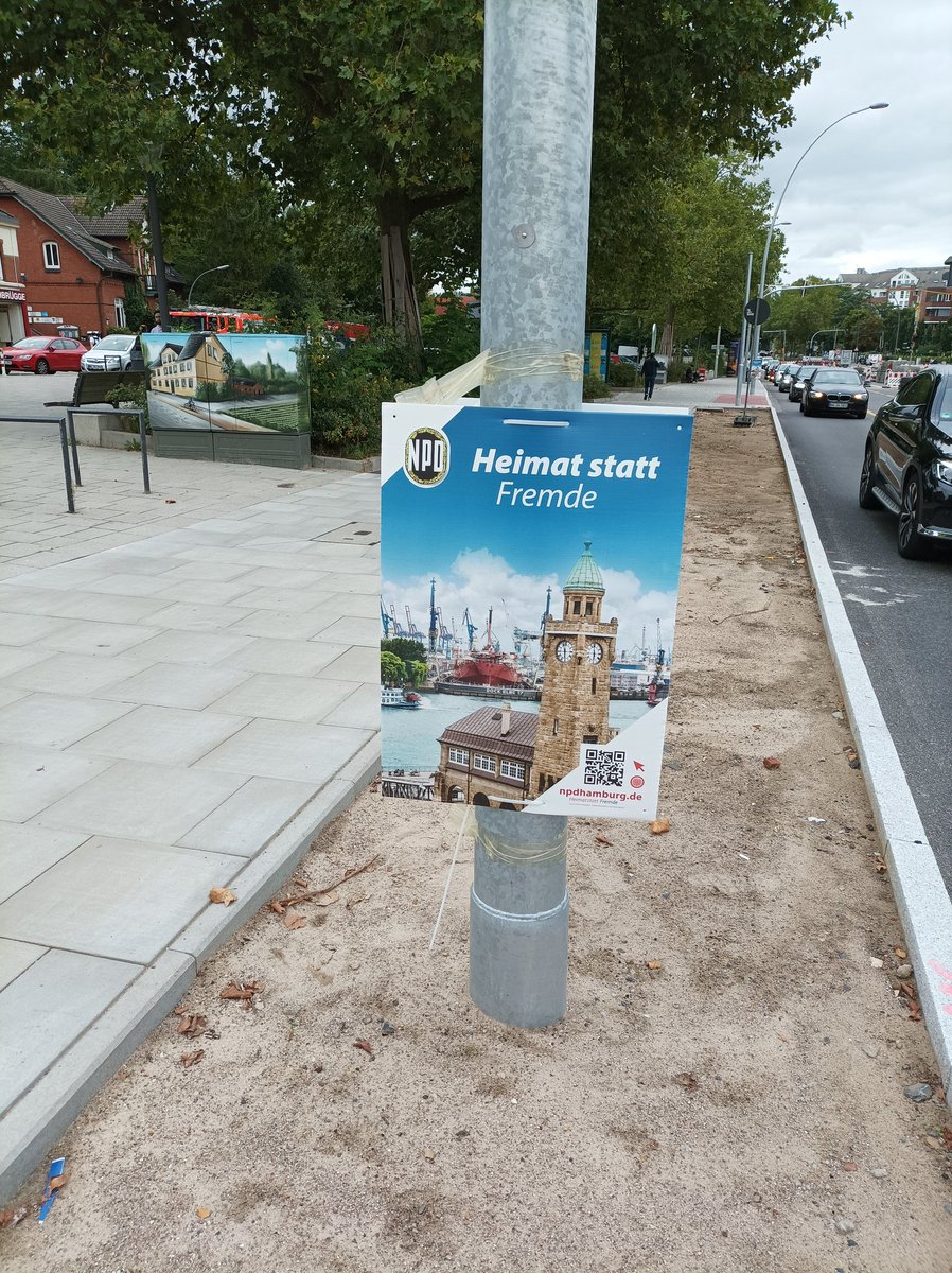 Am lohbrügge Markt in der Bergedorf warten auch noch 2 NPD Plakate auf neue Besitzer !
#nonazishh