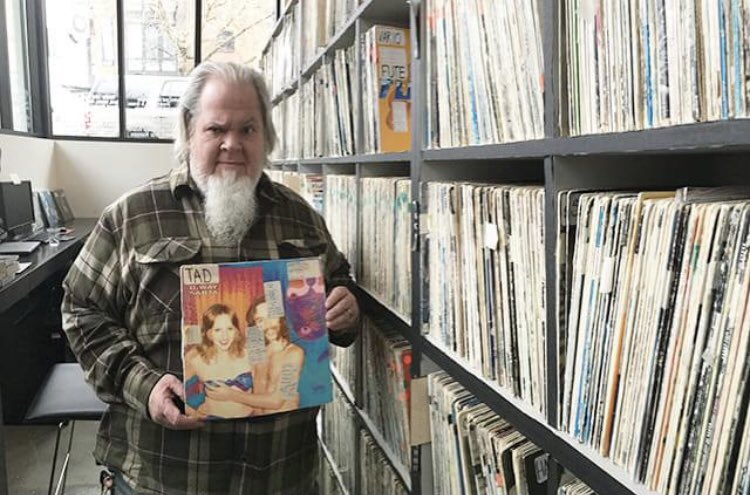 HeySpinThatShit's tweet photo. Lunes… #Tad 😎👉🏻💩👊🏻#heyspinthatshit #TadDoyle #Seattle #SubPop #Grunge #vinyl #vinylrecord #vinylcollector #vinilos #vinilo https://t.co/kqWi0TIkEY