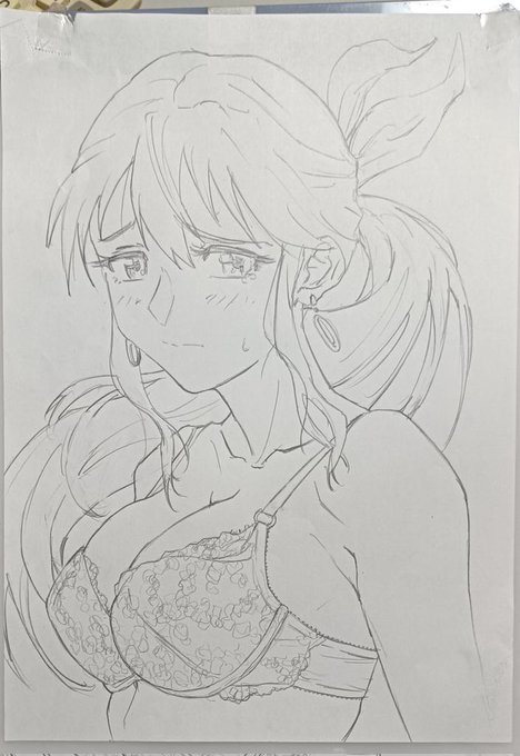 昨日描いた線画を塗ってみた。
頭大きすぎたので修正した😅
3枚目は彩度と明度落としてセルアニメ風に加工してある。 