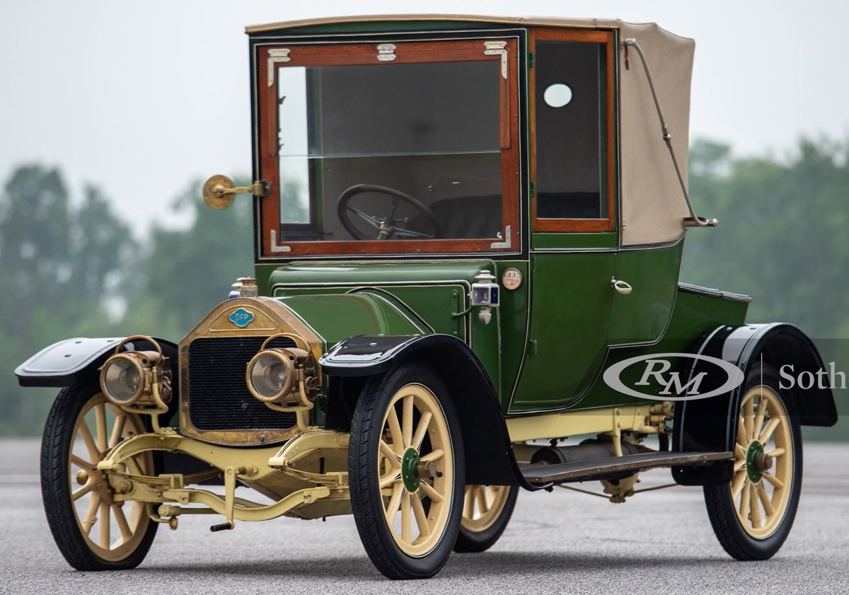 UltimativCars's tweet photo. #AuburnFall2021

The sales data of #DFP/#Doriot, #Flandrin &amp; #Parant is unknown, but this French company build the 3L-prototype of a certain #WOBentley ...

This 1909 #Drophead #Coupé [by #Darlington, UK] was est. at US$25-30k (21.2-25.4k €) to be SOLD w/oR at US$22k (18.6k €). https://t.co/BZiVxA6ygT