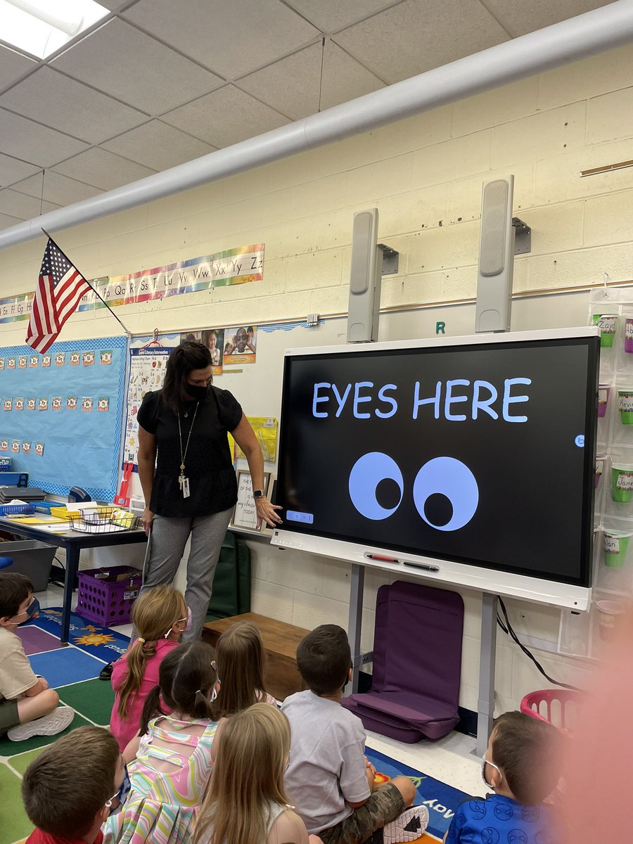 barbknowles22's tweet photo. We had a great morning with a visit from Mrs.Meekings! Thanks for the phonics lesson! @DaniMeekings #WeAreChesterNJ https://t.co/LUTkbPDuYW