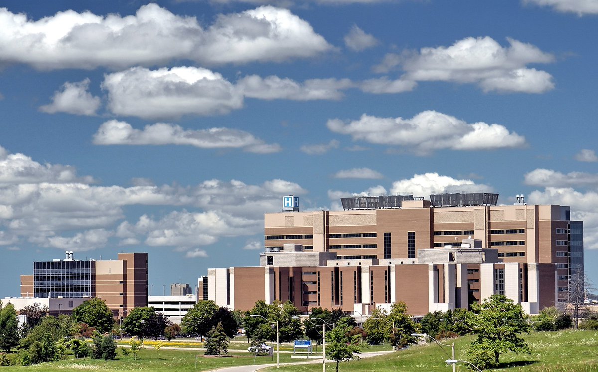 LHSCCanada's tweet image. We are the people who deliver your babies. We are the people who heal your injuries. We are the people who help you live with chronic disease. We have worked tirelessly through the pandemic to keep you safe. 1/4