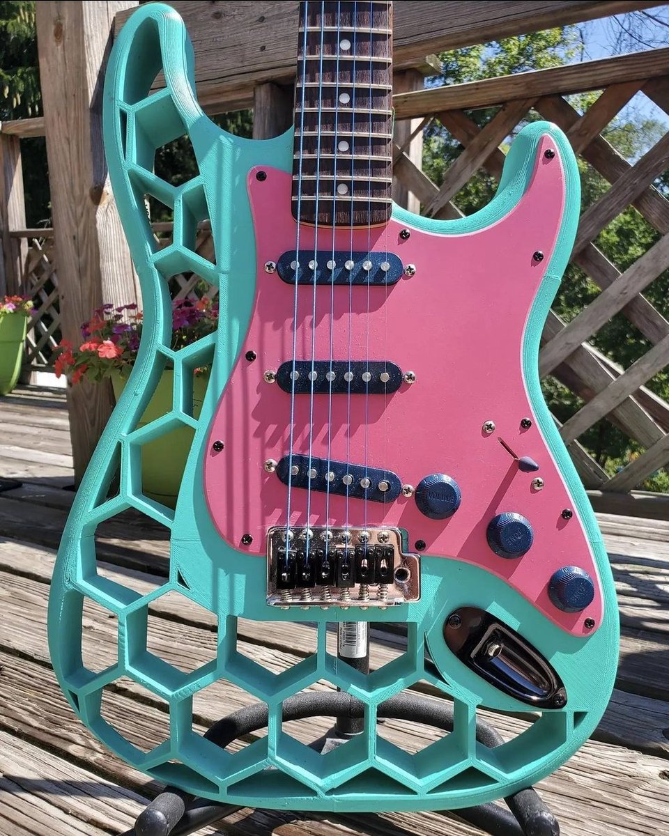 Pick3dPrinterUS's tweet photo. I'll take a personalized 3D-printed Guitar Body all day every day!🙈
📷 Credit u/bmulaski
Follow us on @pick3dprinter for more 3D Printing inspirations, fails tips, and tricks!
#pick3dprinter #3dprinting #3dprinted #3dprints #3dmodeling #3dprintedobjects #makersgonnamake https://t.co/GmviVgX89D
