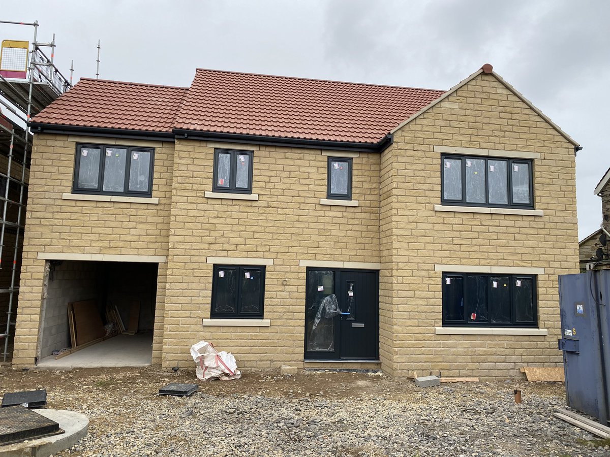 Windows are in Plot 1 at Little Ribston!!

DM us to register your interest in our upcoming developments! 

.
.
.
#loxleyhomes #homedesign #newhome #home #househunting #property #forsale #love #newbuild #love #newbuildjourney #newbuildinspo #homedetails #instahome #housetohome