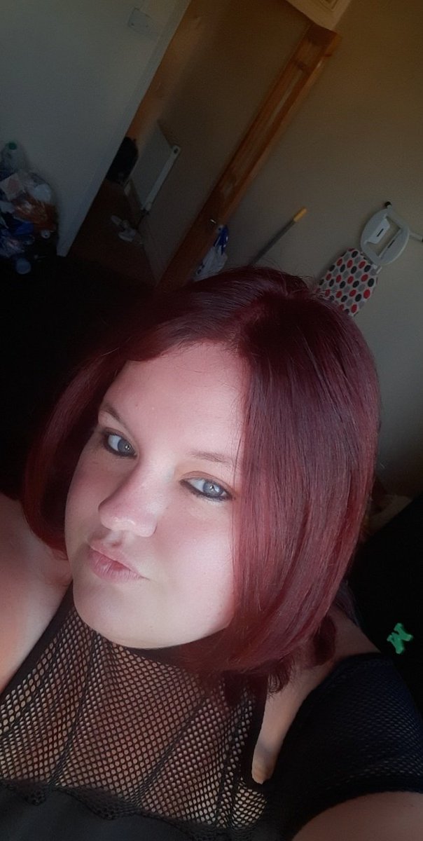 NightshadeJaded's tweet photo. Hi Puppies and Piggies!

Send me £2 now and get a chewky little close of my pretty shaved kitty!

£JadeBBWnextdoor 

#milf #mummy #mummycomplex #nsfw #onlyfans #freeonlyfans #maturecontent #bbw #fansly
#Findom #FinndomUK #Paypigs #FinSub #Walletdrain #Sends https://t.co/knTJEup0pT