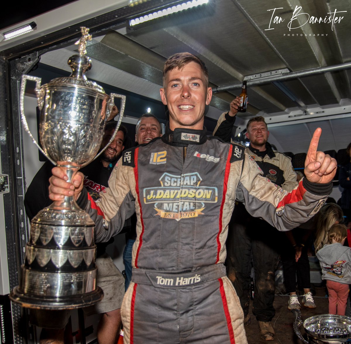 ianabd's tweet image. Well after a long wait since the last #BriSCAF1 World Final, we now have the 'same' world champion, and massive congratulations to @Harris84Tom  (1) on a great drive and also on being a worthy world champion @BSCDAF1 #Odsal @startraxracing #2121briscaf1worldchampion