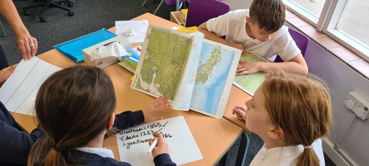 LiftShafton's tweet photo. Year 5/6 have been using maps to find grid references of places around the UK. #discoverwhatispossible #pushthelimits https://t.co/RetjuOgTCU