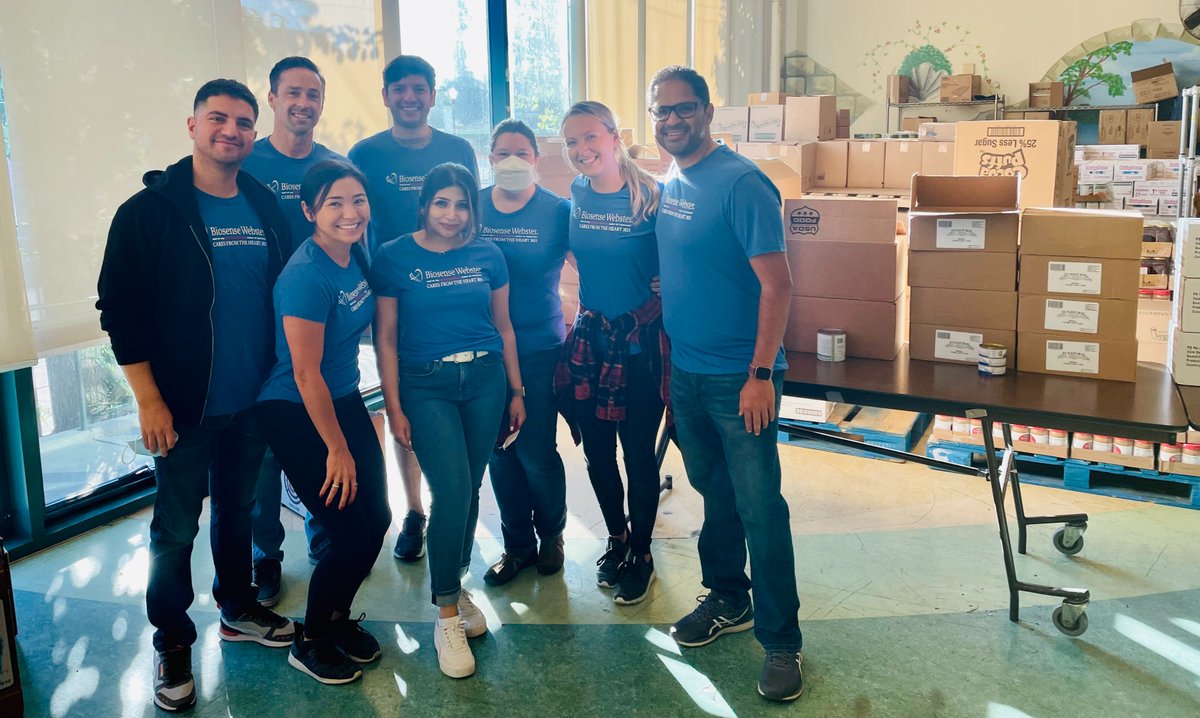 KitchenMarthas's tweet photo. #icymi Martha's Kitchen was blessed to have the Biosense Webster team come by on Saturday to help us make grocery boxes for our weekly distribution. We are blessed to have their support! #endhunger #marthaskitchen #welovewhatwedo #feedca #thankyou @BiosenseWebster https://t.co/0Jz8V4yfff