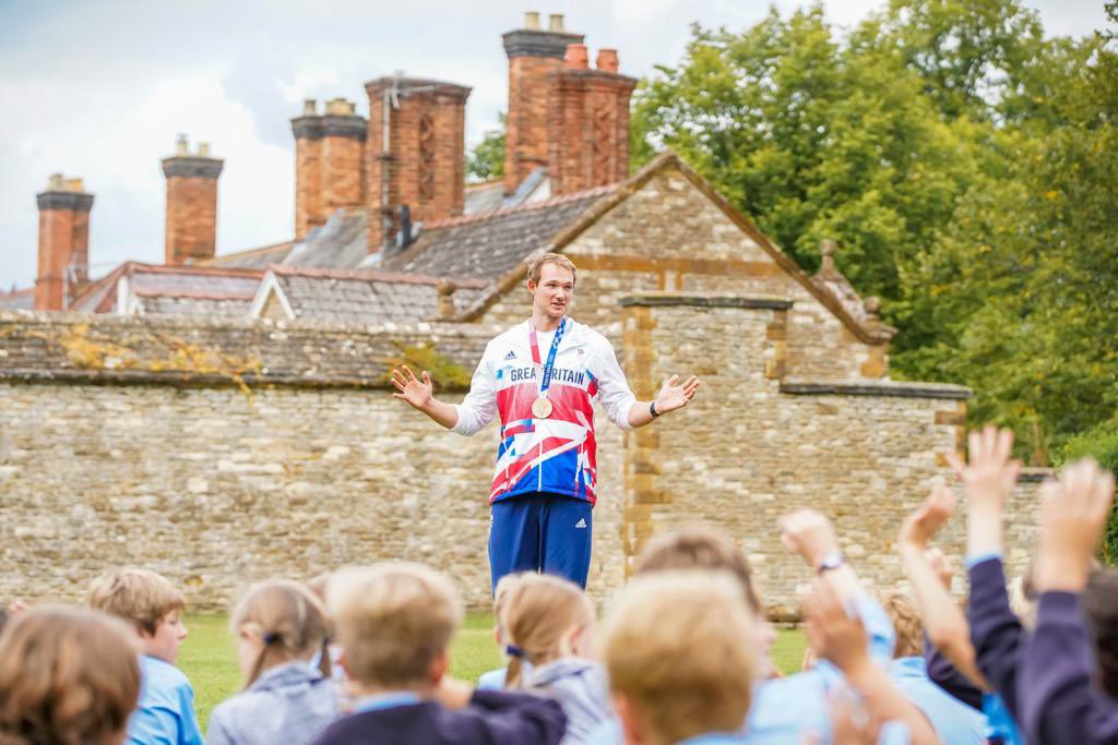 Winchester House Sch tweet media