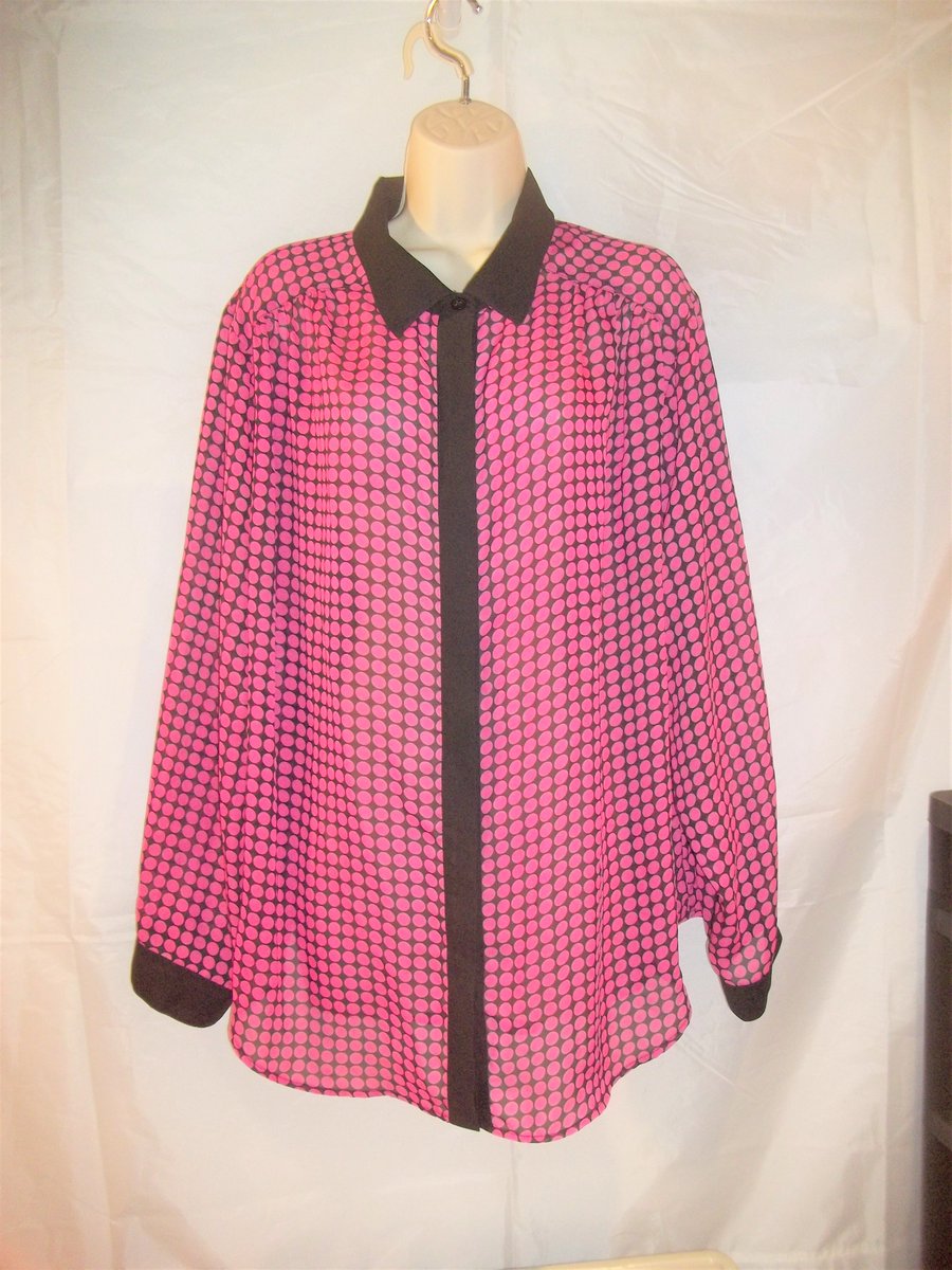enchantedrealm3's tweet photo. AGB Woman Top Blouse Plus Size 2X Sheer Polka Dots Button Front Pink Black
https://t.co/AZBfSYrSWH @ebay #ad #ebay #ebayaffiliate #affiliate #ebaystore #ebayseller #theenchantedrealm #ebayapp #clothing #top #blouse #sheer #polkadots #longsleeve #buttonfrontshirt #womens #plusize https://t.co/53hBWEOUJS