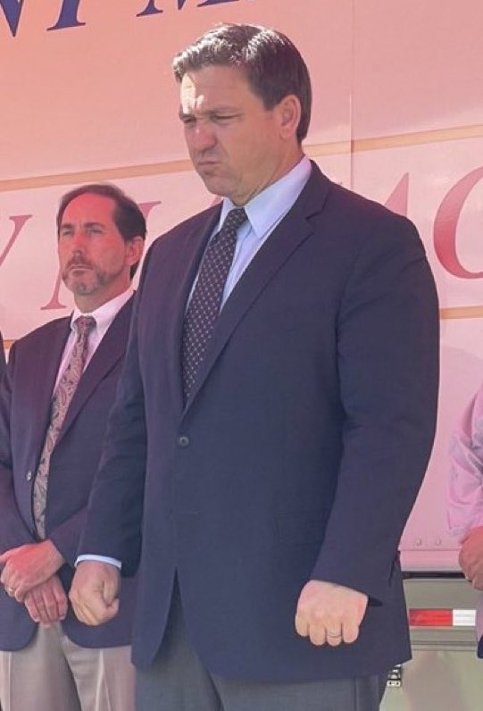 MysterySolvent's tweet photo. Why is Ron DeSantis having a tantrum? https://t.co/w8q2iQFHf5