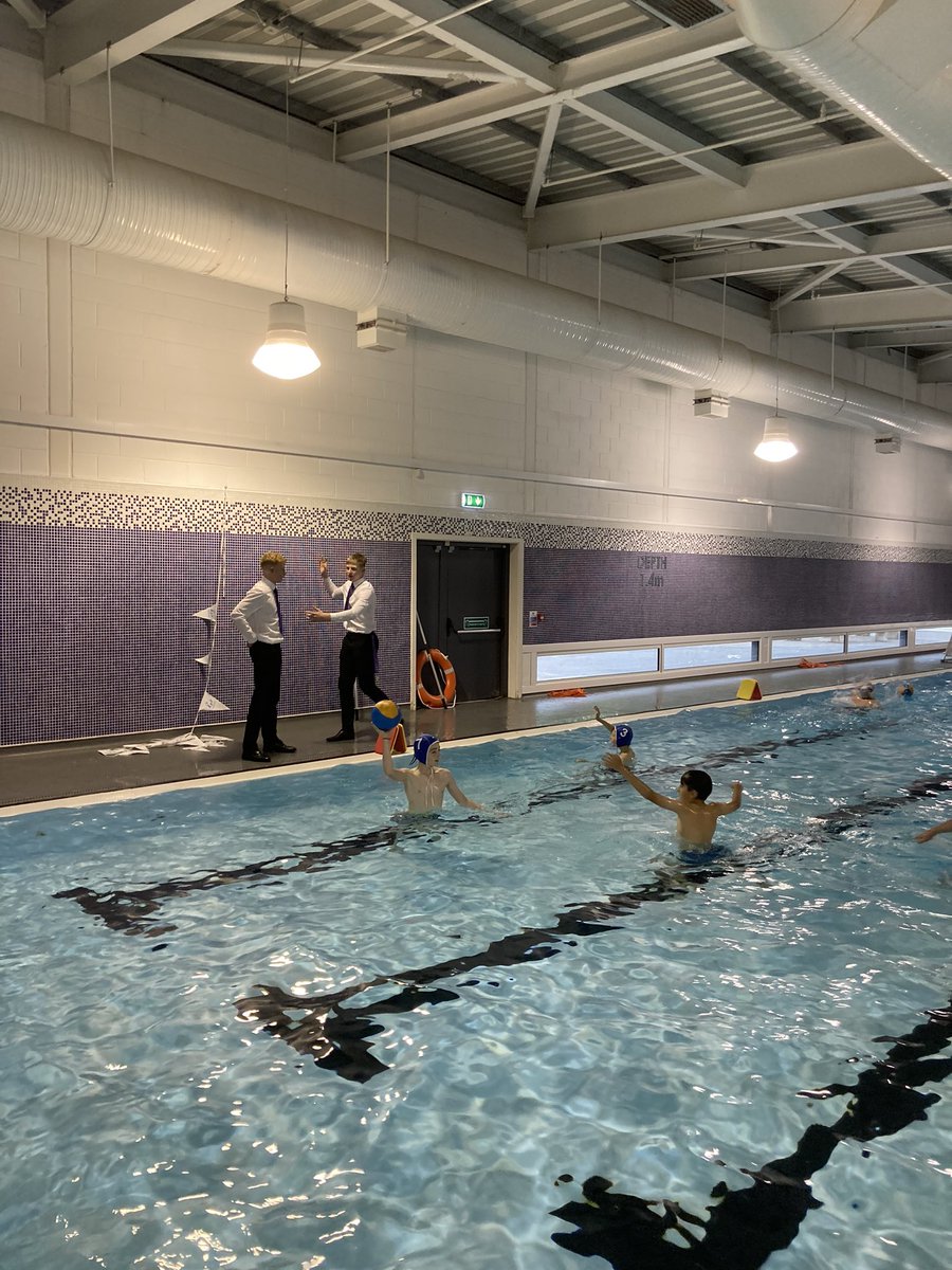 WHS_SSOS's tweet photo. A great start to the Water polo club tonight, fantastic session ran by Ethan and Rory. Anyone else interested come along next week. Thanks to @stirling_water for the extra equipment. #MuchAppreciated #RealPotential https://t.co/426hfniluH
