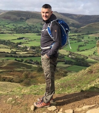 cheshirepolice's tweet photo. It is with great sadness that we have learned of the death of DS Mike Beamish, a serving officer here in Cheshire who has passed away following an illness.

Our thoughts are with his wife, daughters and son, friends and colleagues. https://t.co/HkzDy68IZZ