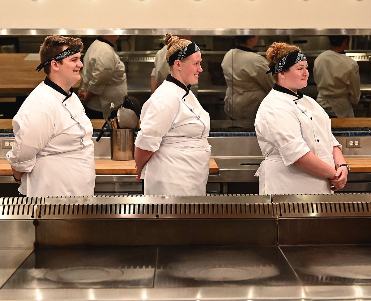 Already tired of football? Here's an alternative to MNF: Big B's Texas BBQ at 6115 S. Fort Apache Road plans a viewing party for the double-episode "Hell's Kitchen" finale at 6:30 tonight. Three of the chef/finalists will be there. #RJnow
