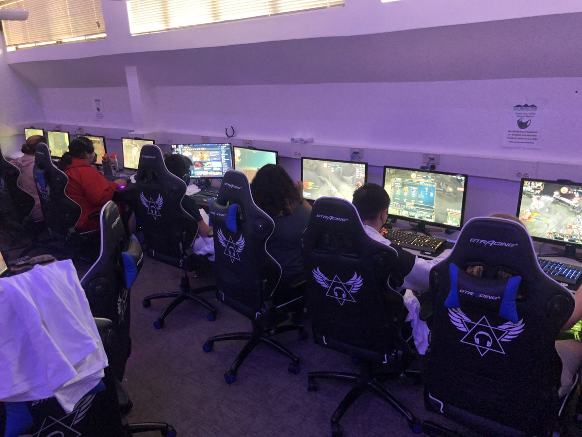 EcliptixGaming's tweet photo. The first Ecliptix Gaming Camps were awesome! 

Huge thanks to New Mexico Tech and DreamBig 501(c)(3) for the location and gear! 

We had a bunch of players from Socorro with backgrounds in a variety of games. 

These players have some bright futures ahead of them! -ECX https://t.co/ZAv6z3BgKr