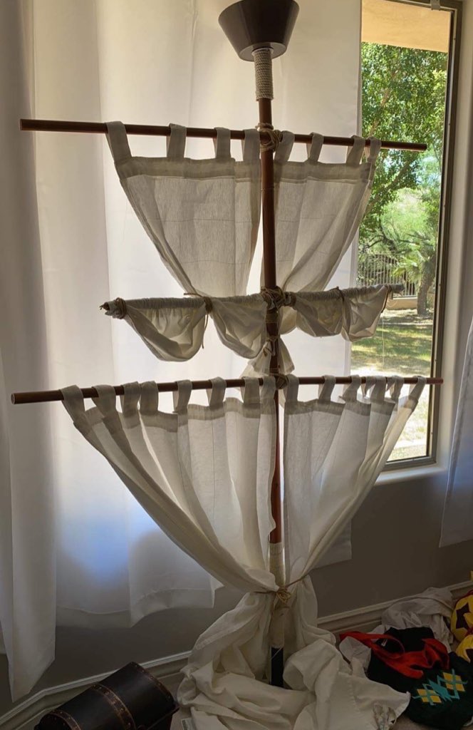 JessicaNigri's tweet photo. I built this mast for my pirate shoot out of ikea curtains and plastic pipes! The set for the pirate shoot is our front room that Ryan converted into a tavern, decorated into a PIRATE LAIR ❤️ https://t.co/CyQ5yh6h2x