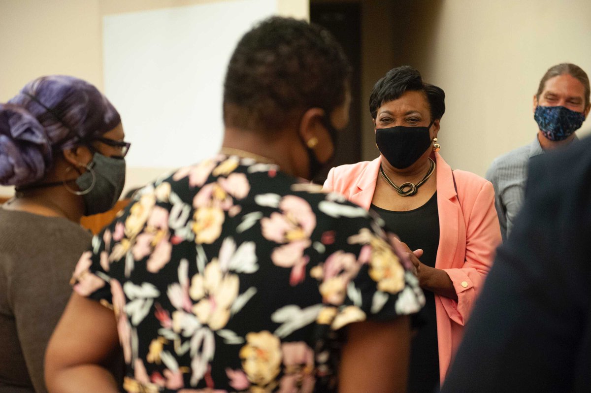 Loved hearing from these leadership fellows about <a href="/IowaCitySchools/">Iowa City Schools</a> ‘Grow Our Own’ initiative, which develops and supports new leaders from their district and community. #NEAJusticeJoyTour