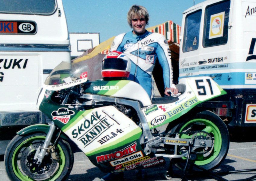39 years ago today, we lost motorcycle racing legend Neil Robinson. His fearless talent on both the circuit and the road left an indelible mark on the sport. Gone but never forgotten. RIP
📸: Trevor Armstrong